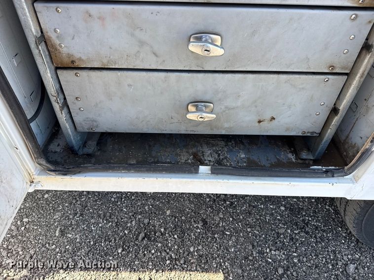 image for item EG8893 2015 Chevrolet Silverado 3500 Crew Cab utility bed pickup truck