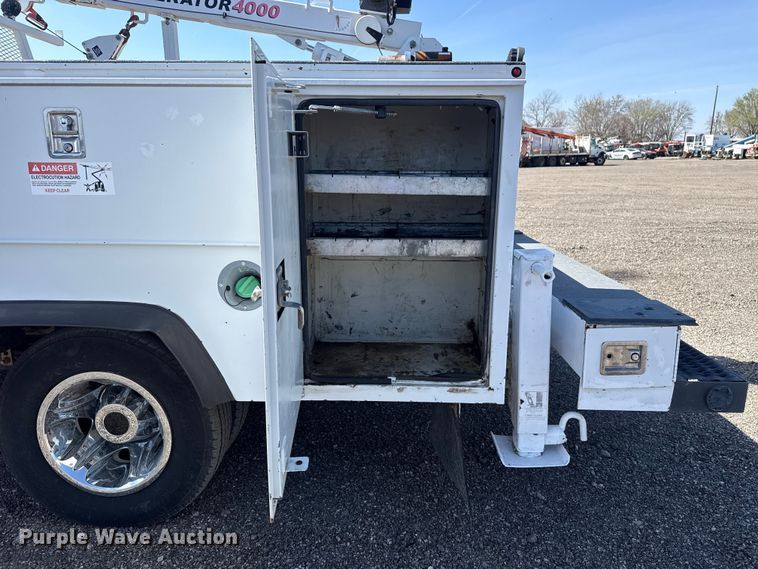 image for item EG8893 2015 Chevrolet Silverado 3500 Crew Cab utility bed pickup truck