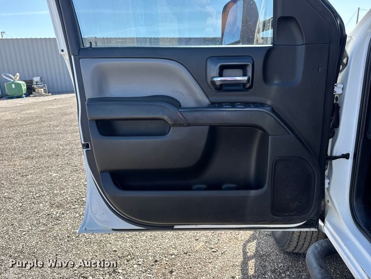 image for item EG8893 2015 Chevrolet Silverado 3500 Crew Cab utility bed pickup truck