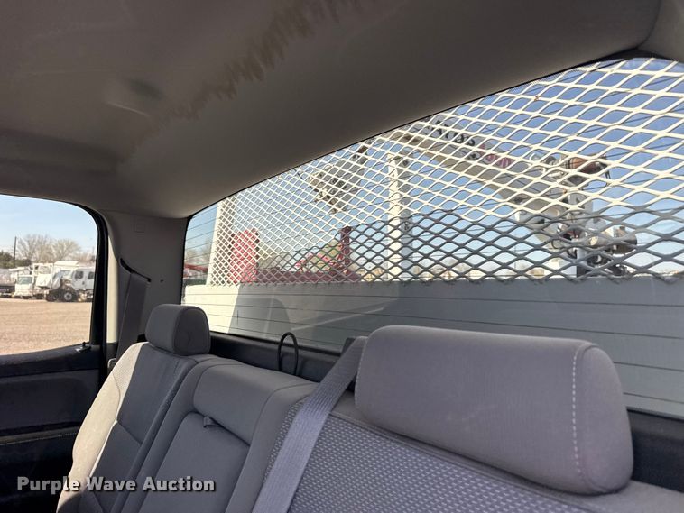 image for item EG8893 2015 Chevrolet Silverado 3500 Crew Cab utility bed pickup truck