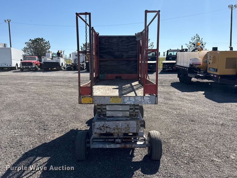 image for item EG8901 PAC Craft 220TMIII scissor lift