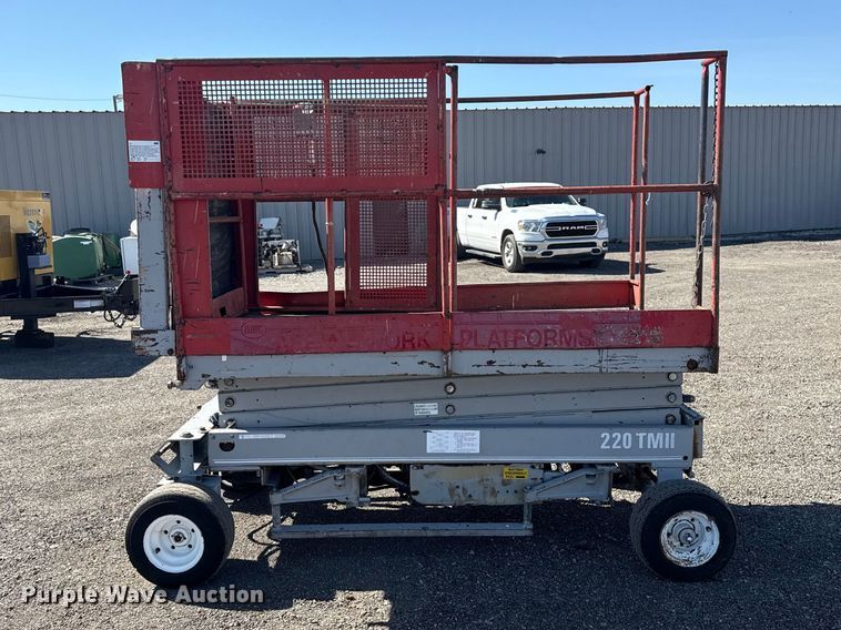 image for item EG8901 PAC Craft 220TMIII scissor lift