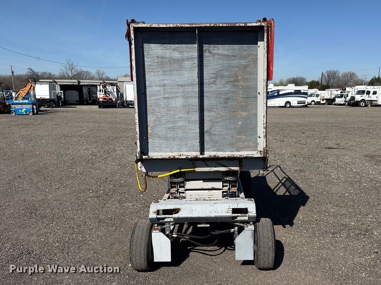 image for item EG8901 PAC Craft 220TMIII scissor lift