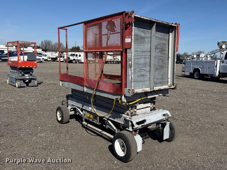 image for item EG8901 PAC Craft 220TMIII scissor lift