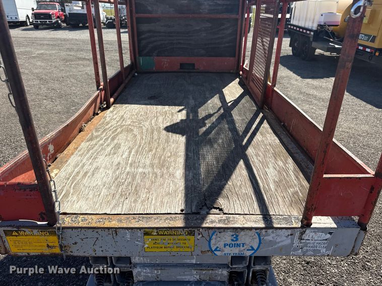 image for item EG8901 PAC Craft 220TMIII scissor lift