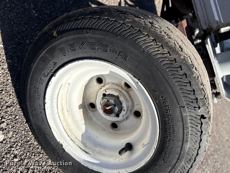 image for item EG8901 PAC Craft 220TMIII scissor lift