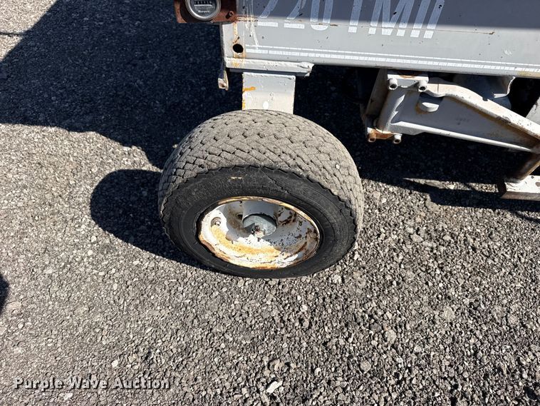 image for item EG8901 PAC Craft 220TMIII scissor lift