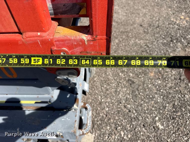 image for item EG8902 Skyjack SJIII-219 scissor lift