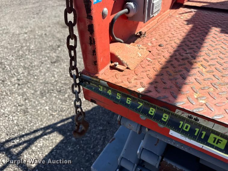 image for item EG8902 Skyjack SJIII-219 scissor lift