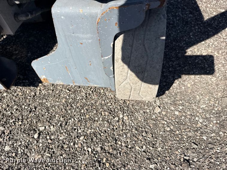 image for item EG8902 Skyjack SJIII-219 scissor lift