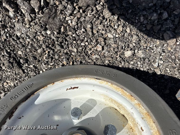 image for item EG8902 Skyjack SJIII-219 scissor lift