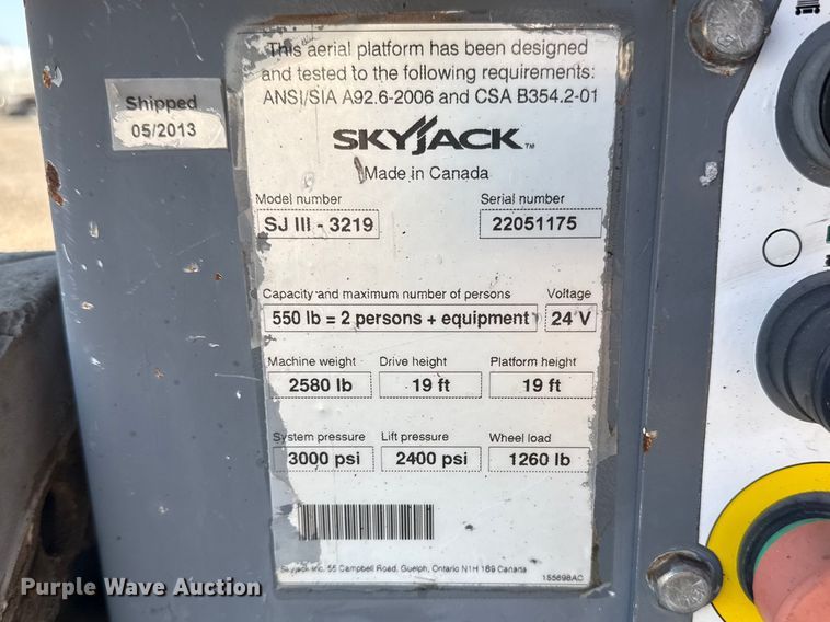 image for item EG8902 Skyjack SJIII-219 scissor lift