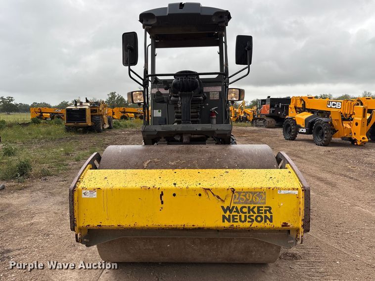 image for item EJ3410 2018 Wacker Neuson RC70 single drum vibratory roller