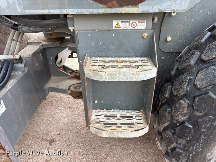 image for item EJ3410 2018 Wacker Neuson RC70 single drum vibratory roller