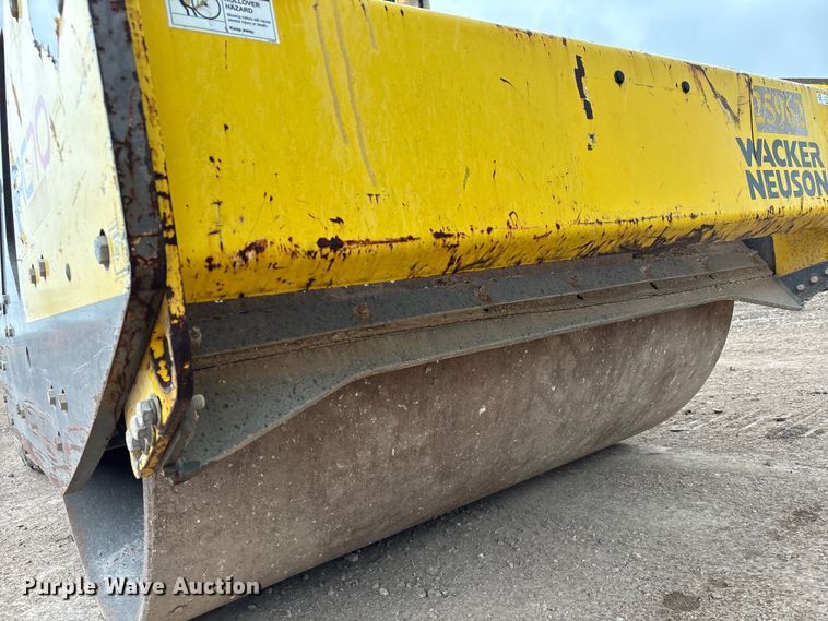 image for item EJ3410 2018 Wacker Neuson RC70 single drum vibratory roller