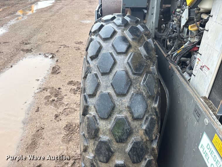 image for item EJ3410 2018 Wacker Neuson RC70 single drum vibratory roller