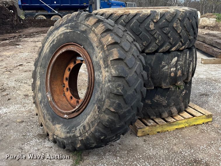 image for item EJ7809 (4) 17.5R25 tires and wheels