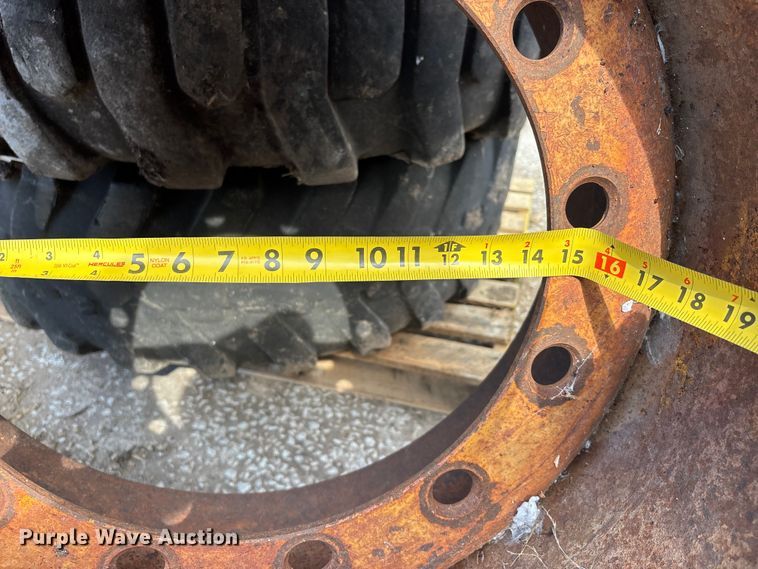 image for item EJ7809 (4) 17.5R25 tires and wheels