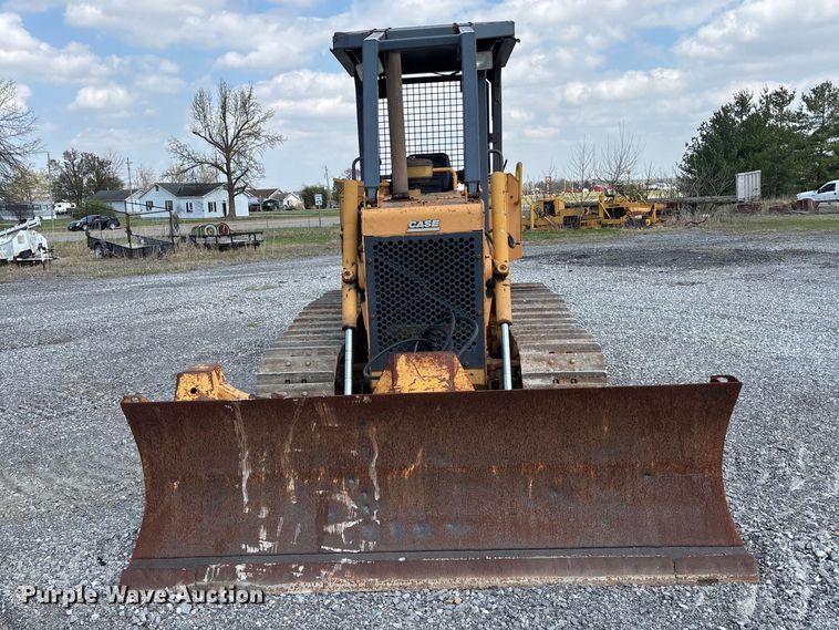 image for item EM0062 1999 Case 550G dozer