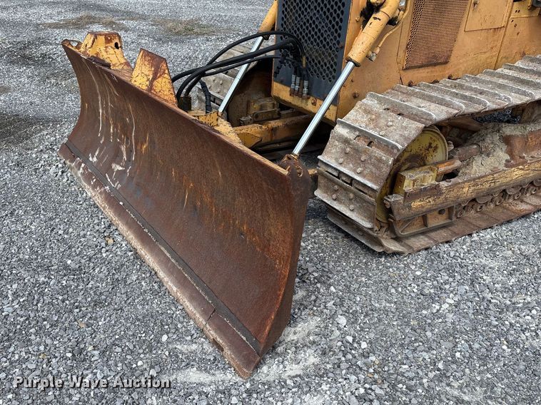 image for item EM0062 1999 Case 550G dozer