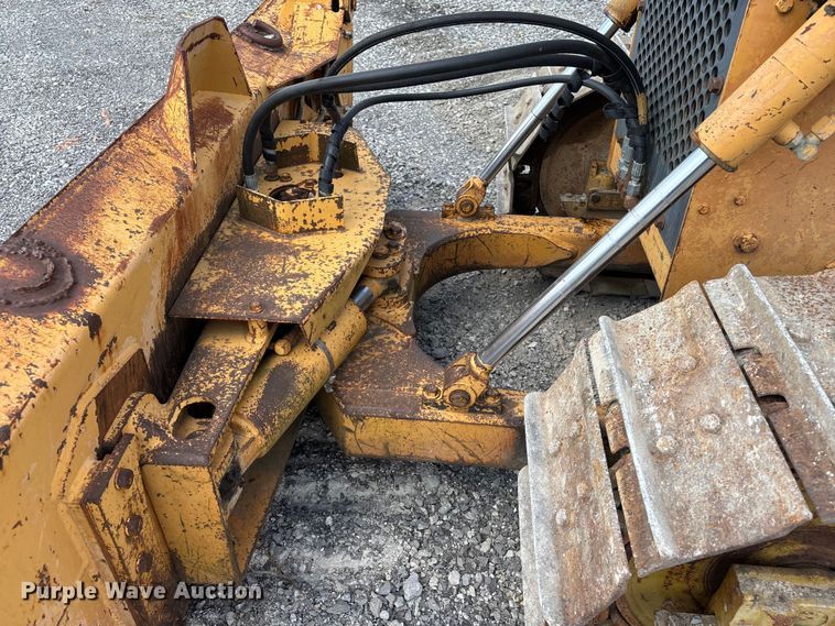 image for item EM0062 1999 Case 550G dozer