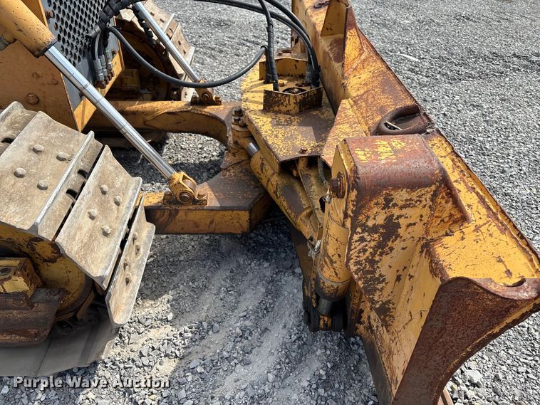 image for item EM0062 1999 Case 550G dozer