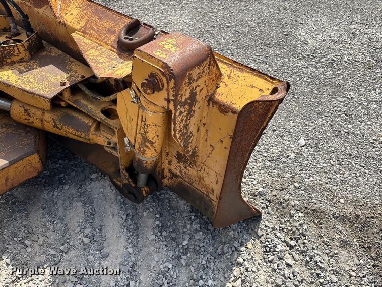 image for item EM0062 1999 Case 550G dozer