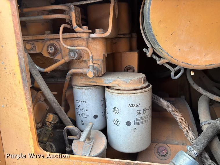 image for item EM0062 1999 Case 550G dozer