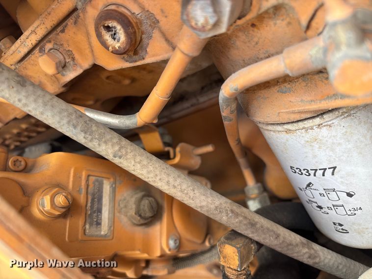 image for item EM0062 1999 Case 550G dozer