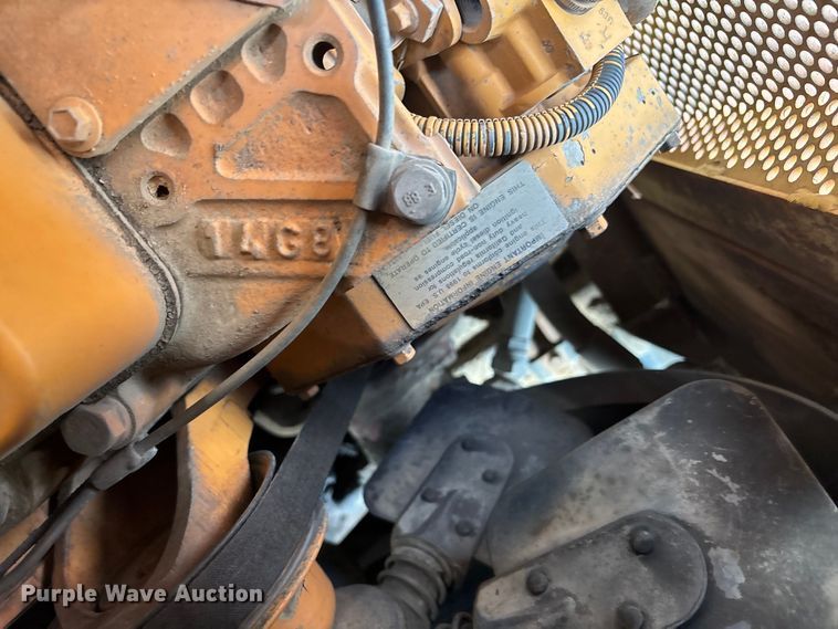 image for item EM0062 1999 Case 550G dozer