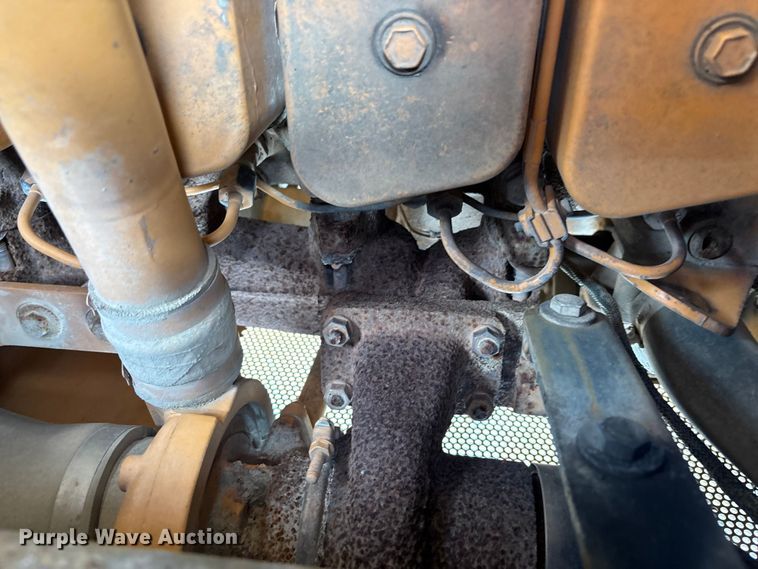 image for item EM0062 1999 Case 550G dozer