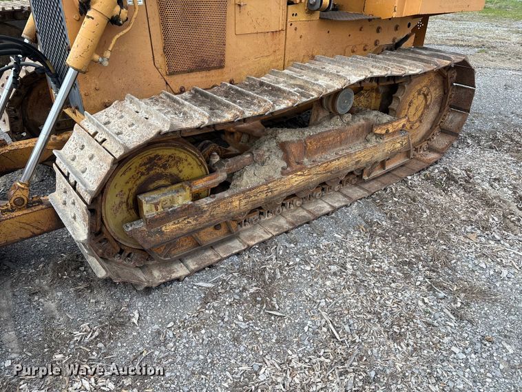 image for item EM0062 1999 Case 550G dozer