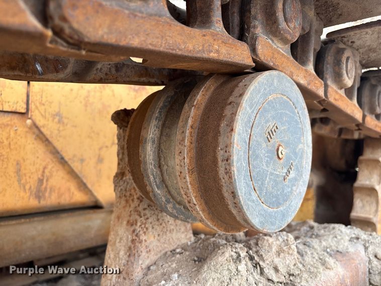 image for item EM0062 1999 Case 550G dozer