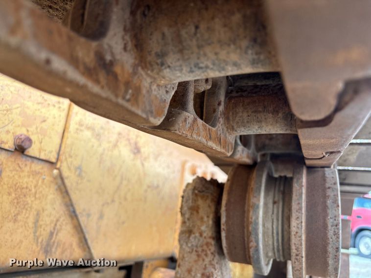 image for item EM0062 1999 Case 550G dozer