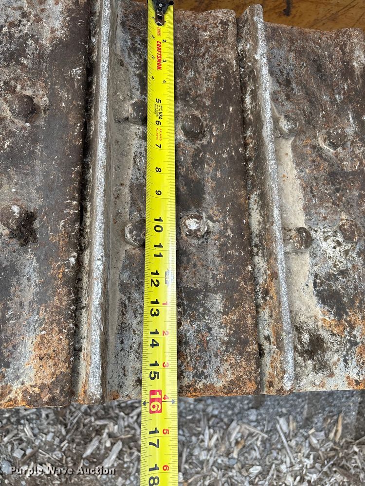 image for item EM0062 1999 Case 550G dozer