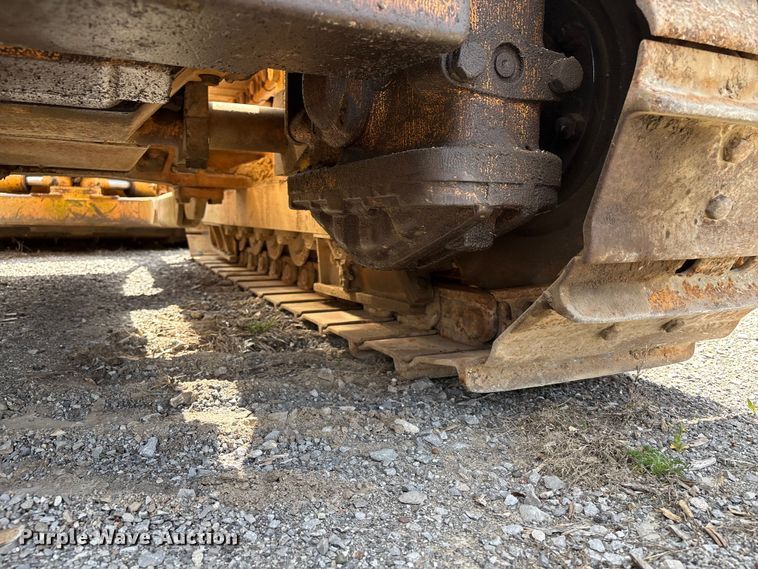 image for item EM0062 1999 Case 550G dozer