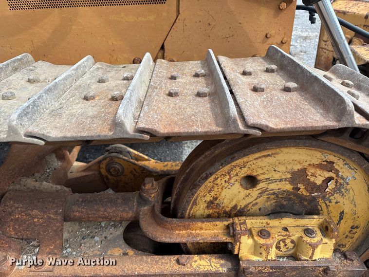 image for item EM0062 1999 Case 550G dozer