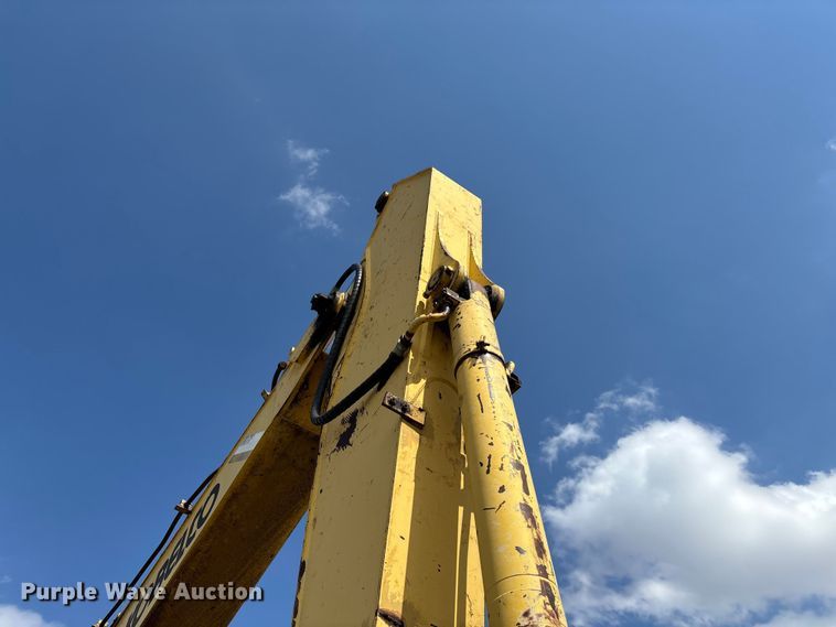 image for item EM0063 Kobelco SK220LC excavator