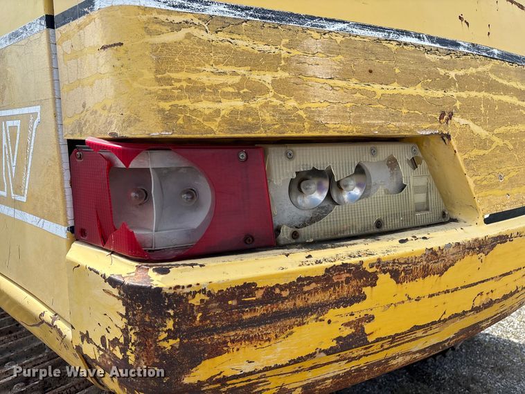 image for item EM0063 Kobelco SK220LC excavator