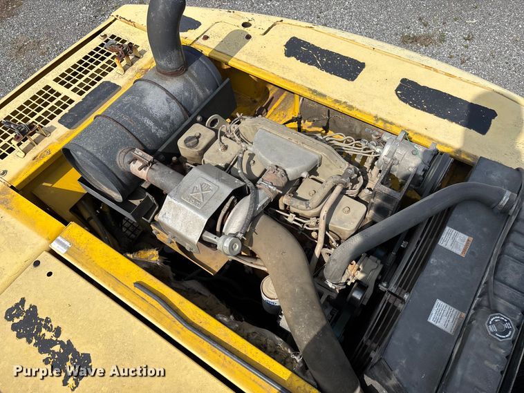 image for item EM0063 Kobelco SK220LC excavator