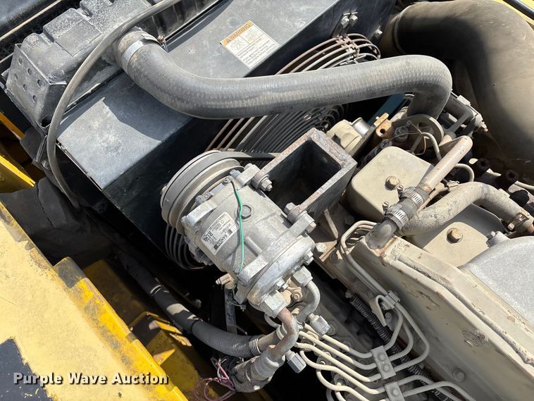 image for item EM0063 Kobelco SK220LC excavator