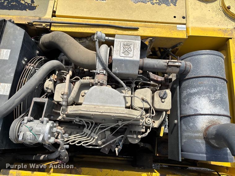 image for item EM0063 Kobelco SK220LC excavator