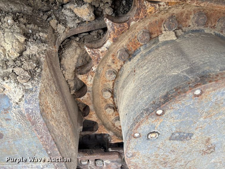 image for item EM0063 Kobelco SK220LC excavator