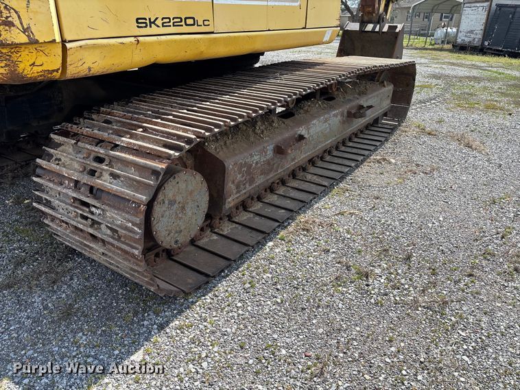image for item EM0063 Kobelco SK220LC excavator