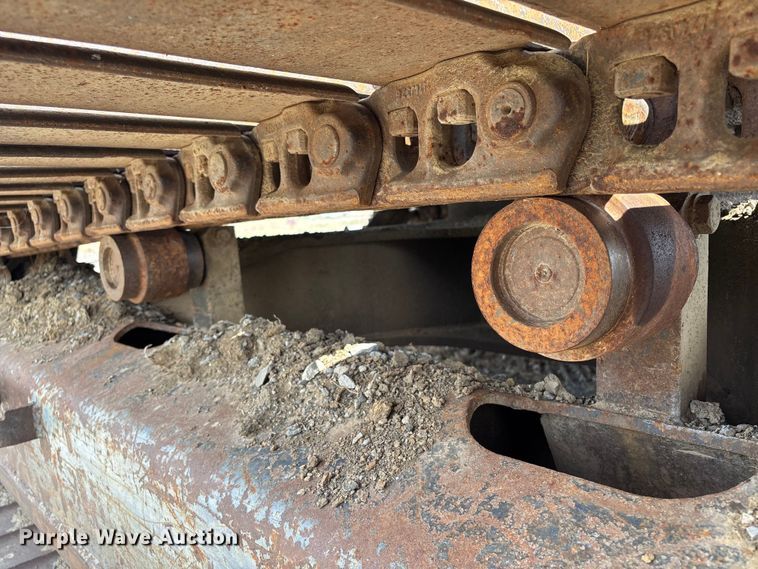 image for item EM0063 Kobelco SK220LC excavator