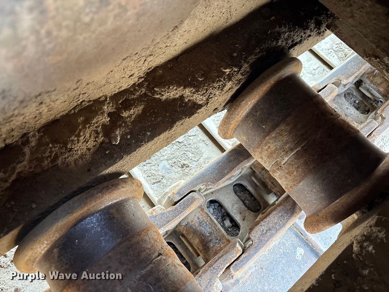 image for item EM0063 Kobelco SK220LC excavator