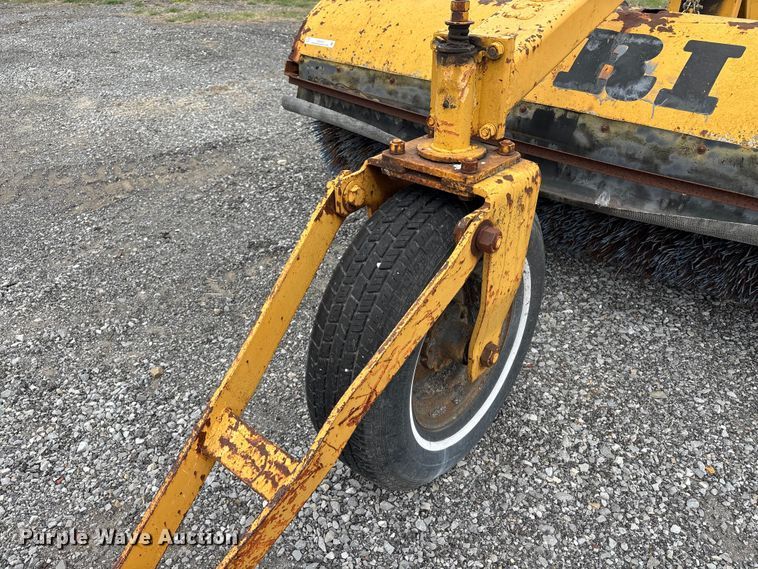 image for item EM0065 MB broom