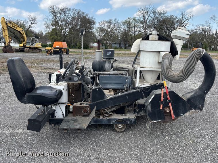 image for item EM0069 Diamond Products concrete saw