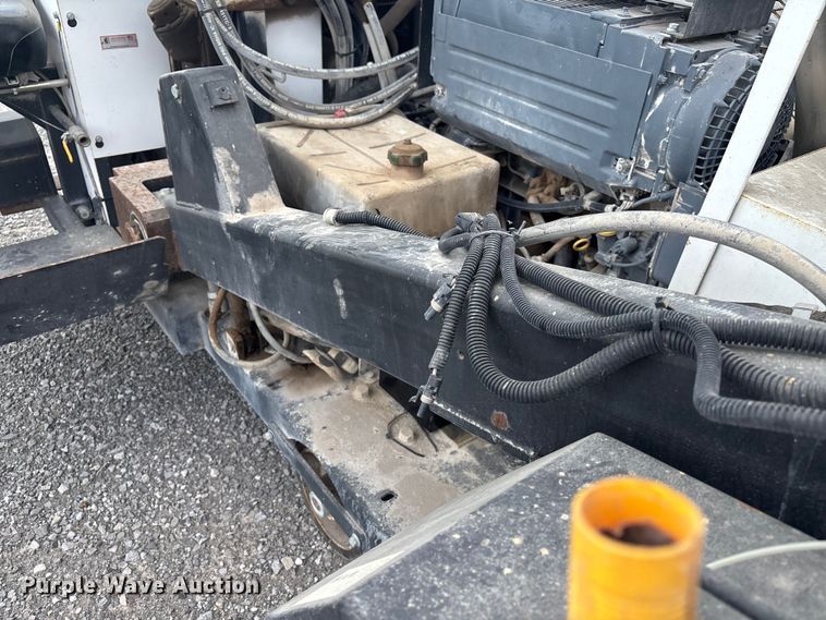 image for item EM0069 Diamond Products concrete saw