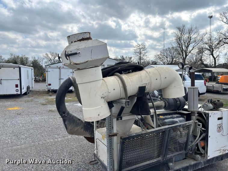 image for item EM0069 Diamond Products concrete saw